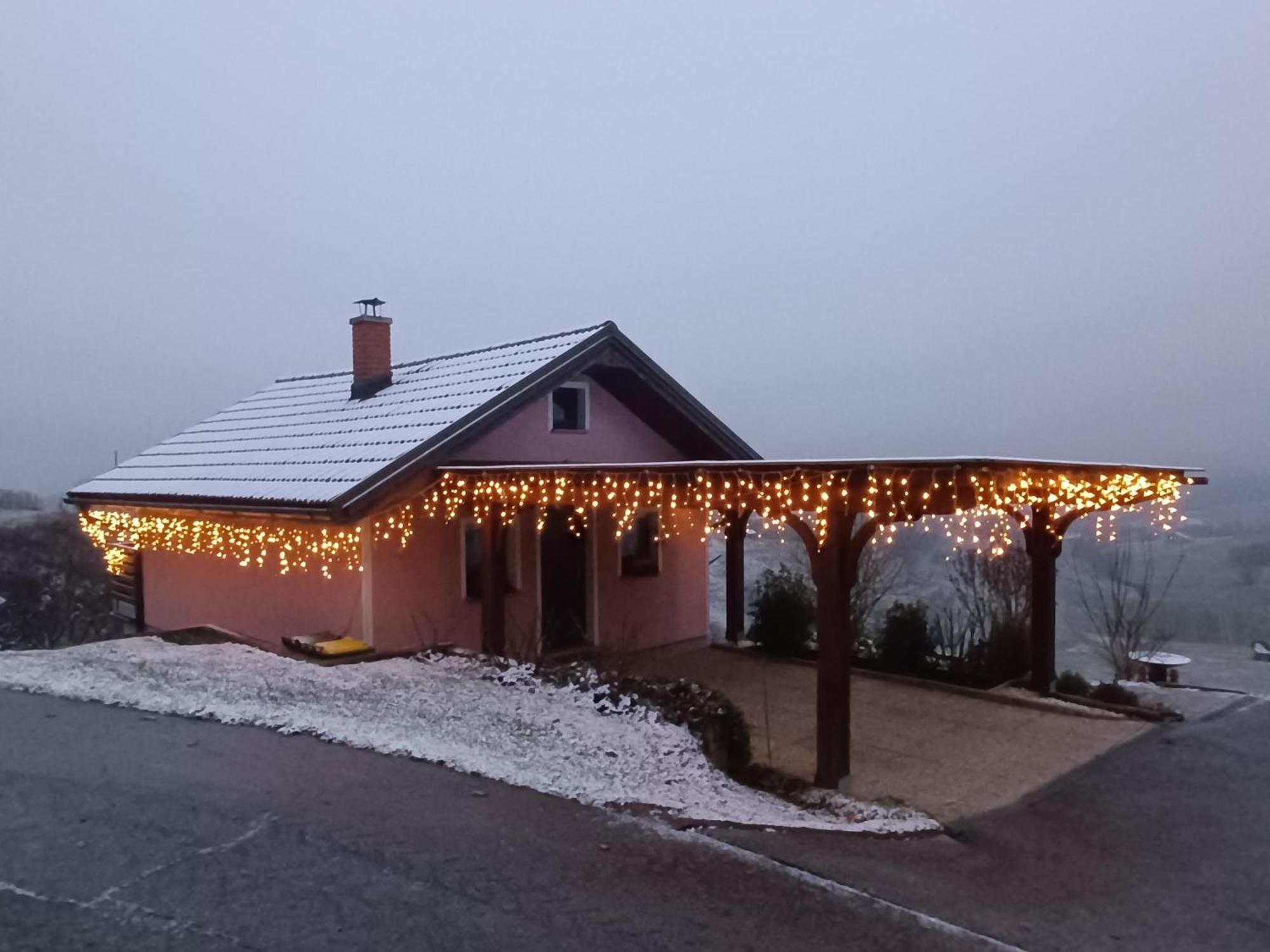 Hiska Na Gorci Podčetrtek