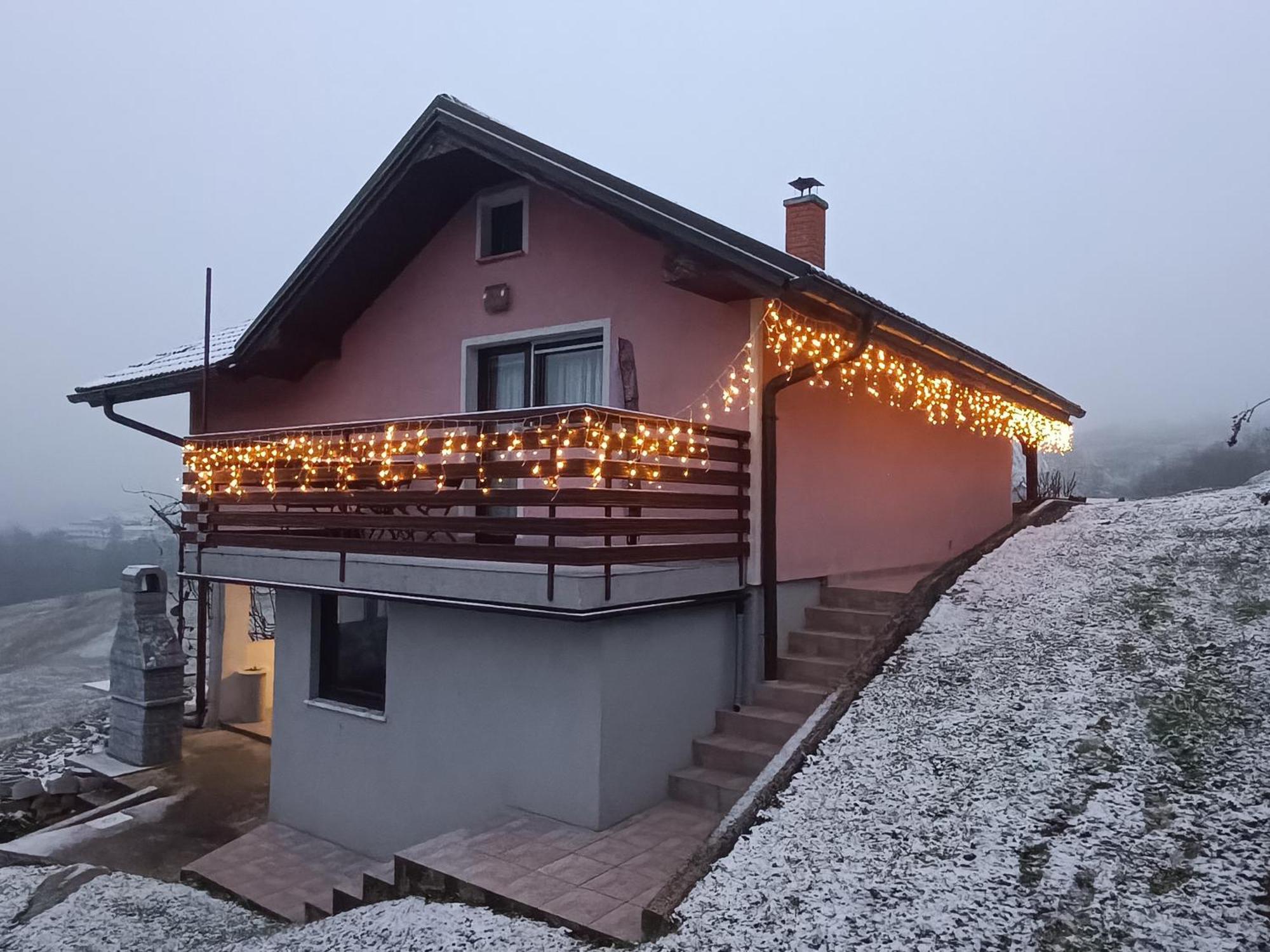 Hiska Na Gorci * Podčetrtek